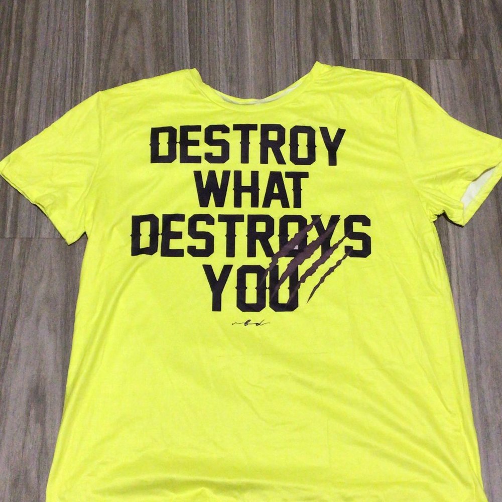 Mens stylish modern fashion t shirt asian size L